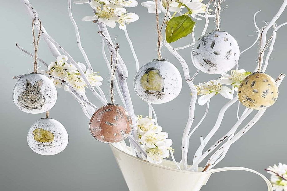Hanging eggs